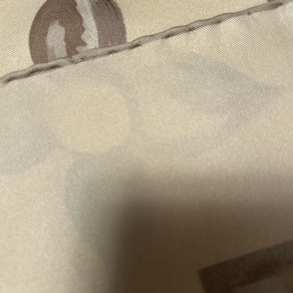 Louis Vuitton silk Au Fil De Temps Square Scarf 35x35 - Picture 10 of 11
